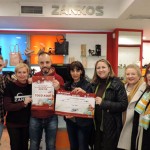 premios-en navidad-compra-gratis