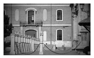 Antiguo Cuartel del Príncipe. CRAI (Biblioteca Central Universitaria) antiguo-cuartel-del-principe-crai-biblioteca-central-universitaria