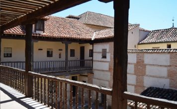Antigua Hospedería de Estudiantes Alcalá de Henares de patio en patio, un recorrido histórico