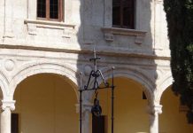 Colegio menor de San Jerónimo o Trilingüe Colegio menor de San Jerónimo o Trilingüe