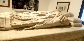 Sepulcro del arzobispo de Toledo Carrillo de Acuña Sepulcro del arzobispo de Toledo Carrillo de Acuña