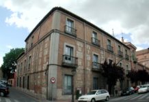 Colegio menor de Santa María de Regla y Santos Justo y Pastor o de León Colegio menor de Santa María de Regla y Santos Justo y Pastor o de León