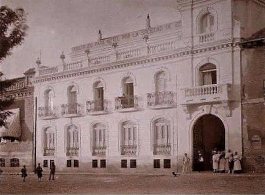 El Gran Hotel Cervantes de la plaza de Cervantes de Alcalá de Henares